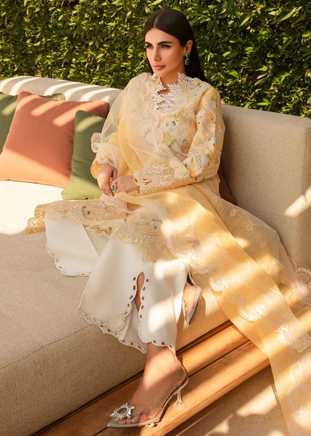 Carnation Summer Lawn Collection '24 by Rang Rasiya | ARIANA