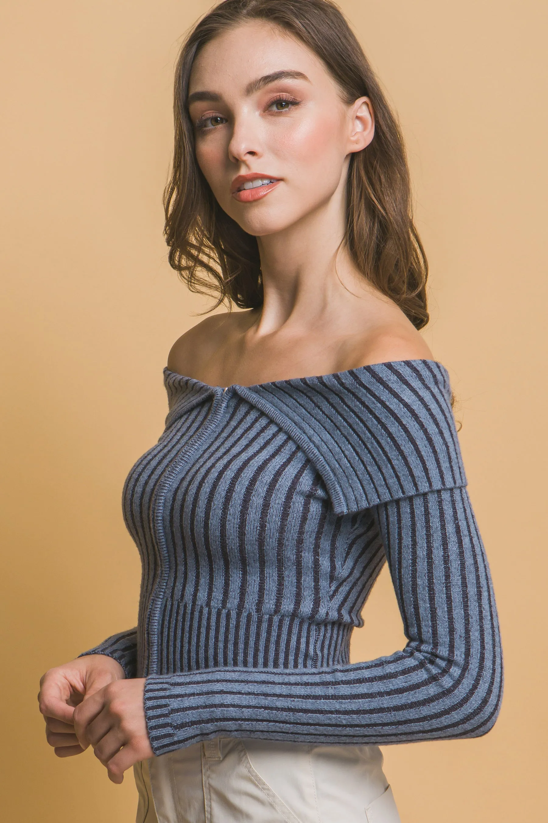 Hot Girl Bardot Contrast Ribbed Zippered Long Sleeve Top In Blue